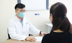 Rụng tóc nhiều có phải do ung thư? Rụng tóc nhiều có phải do ung thư?